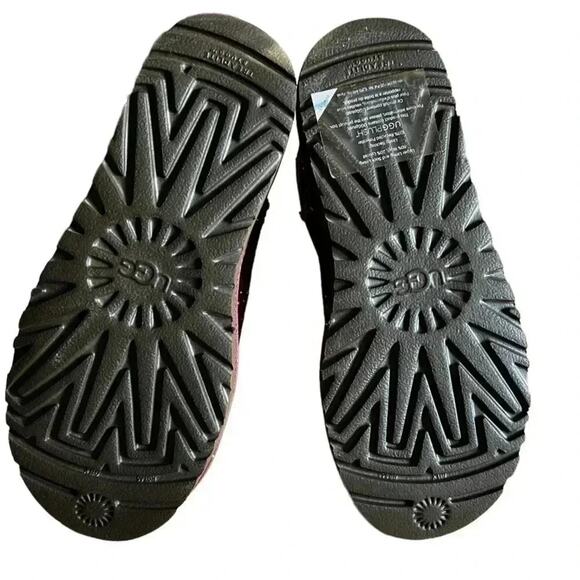 UGG CLASSIC ZODIAC SHORT WILD GRAPE SUEDE SHEEPSKIN WOMEN'S BOOTS SIZE US 5 NWOB - Picture 7 of 8